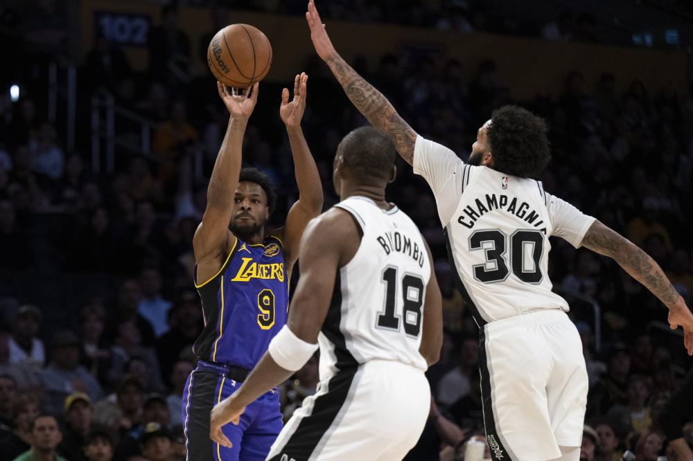 外一脚劲射 外一脚劲射