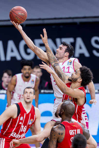 果断出手 果断出手